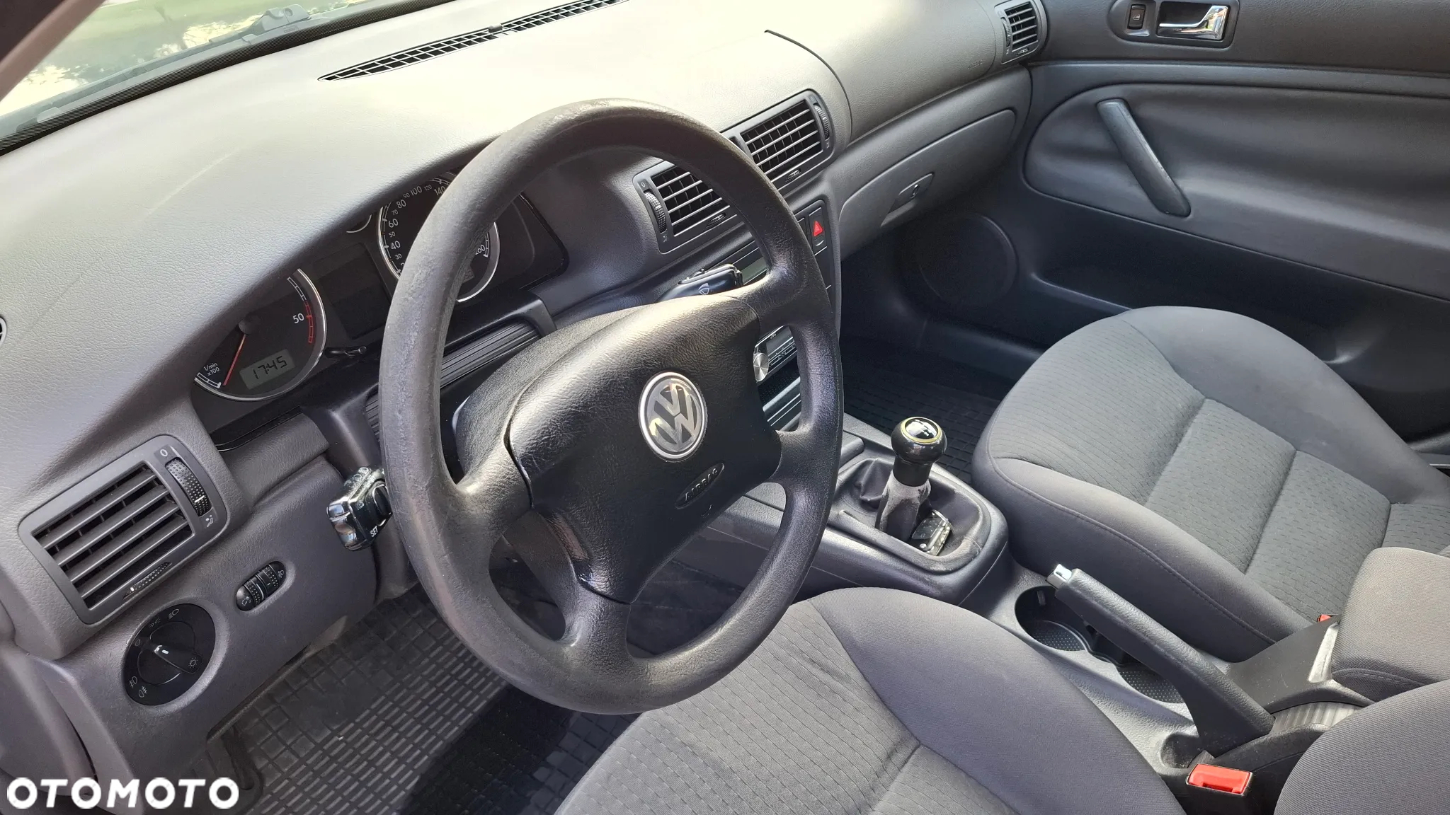 Volkswagen Passat 1.9 TDI - 18