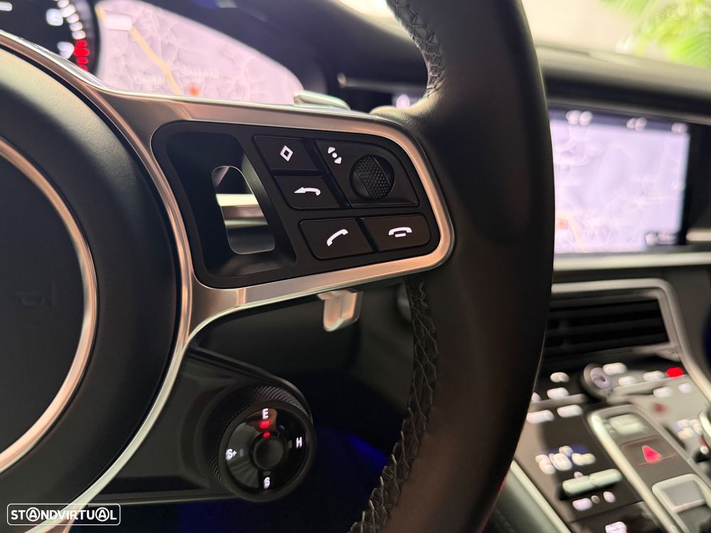 Porsche Panamera Sport Turismo 4 E-Hybrid Edition 10 Anos - 11