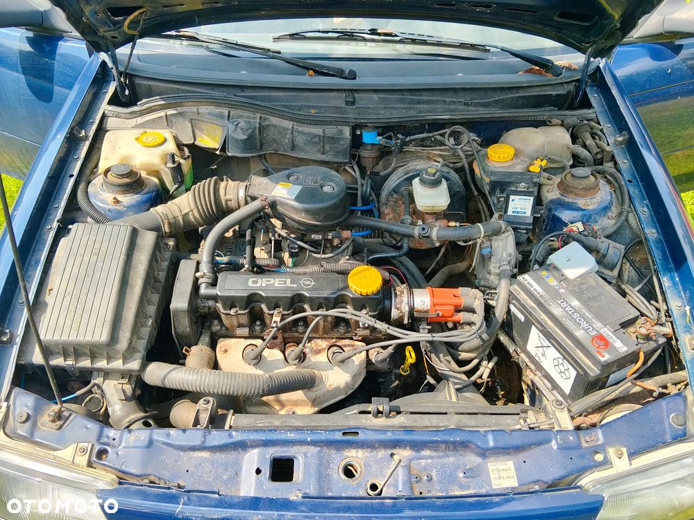 Opel Astra 1.4 Base - 4