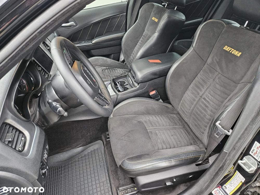 Dodge Charger 5.7 R/T Daytona - 11