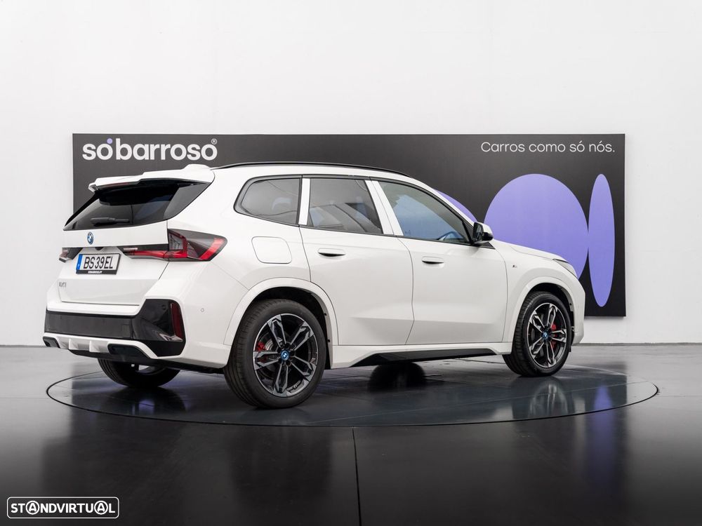 BMW iX1 eDrive20 Pack Desportivo M Pro - 6