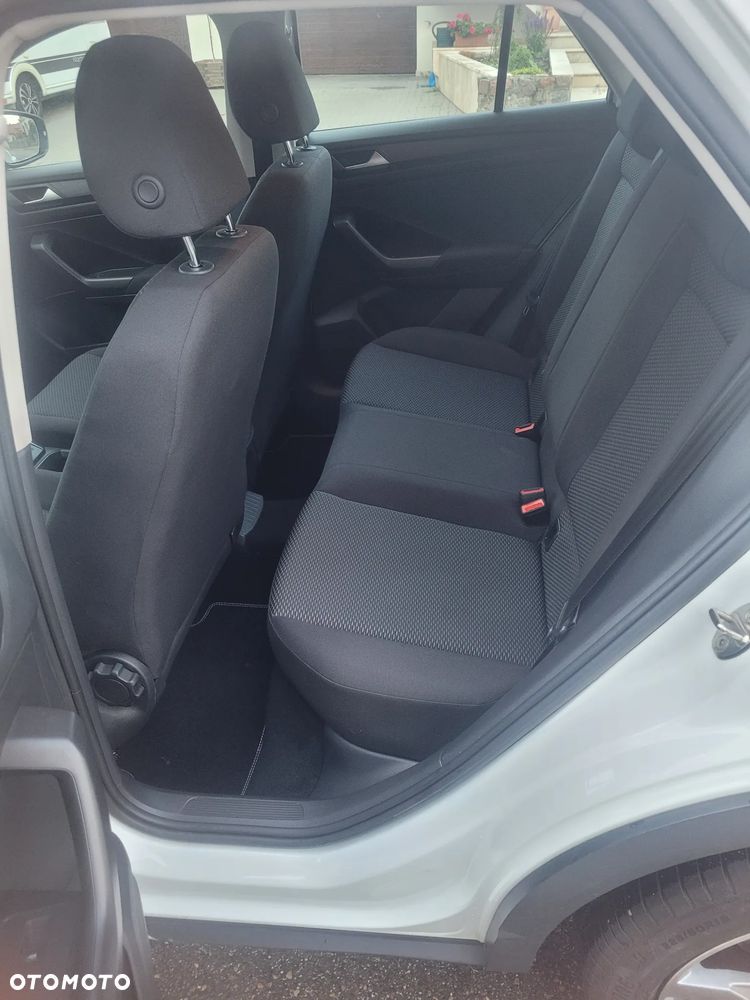 Volkswagen T-Roc - 5
