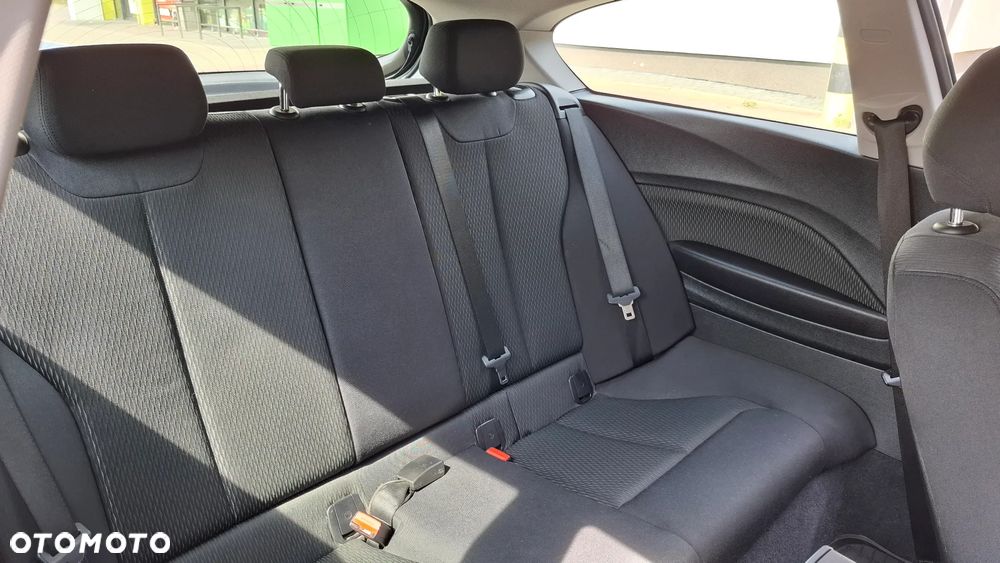 BMW Seria 1 114d - 12