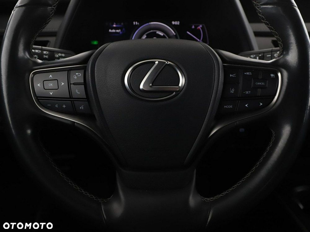 Lexus UX 250h Business Edition - 22