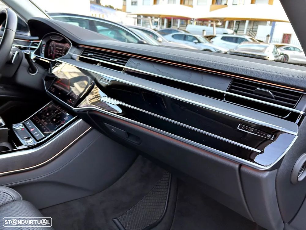 Audi A8 3.0 TDI V6 quattro Tiptronic - 26