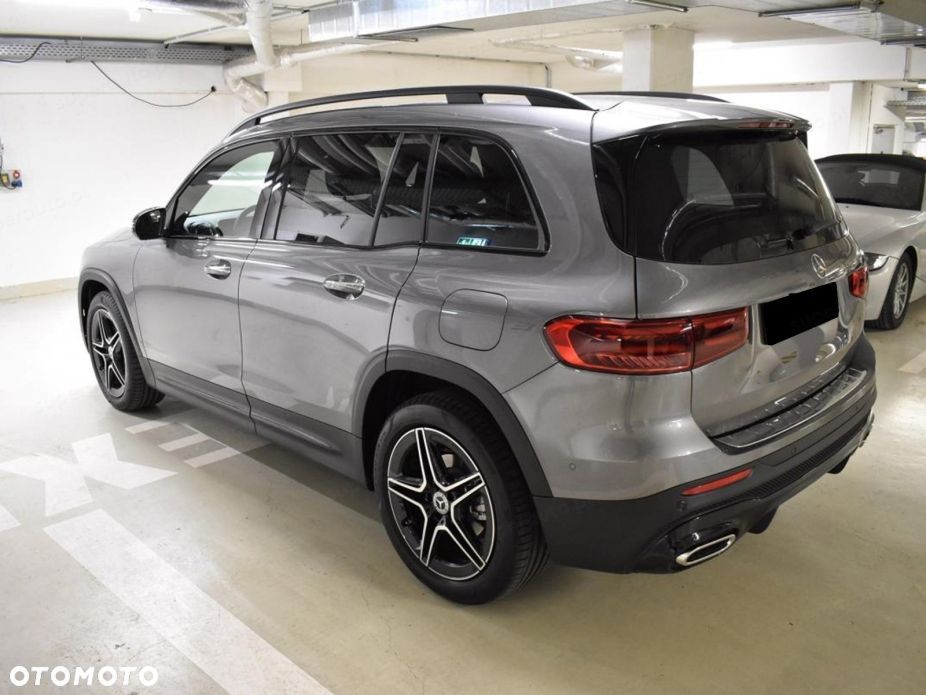 Mercedes-Benz GLB 200 AMG Line 7G-DCT - 3