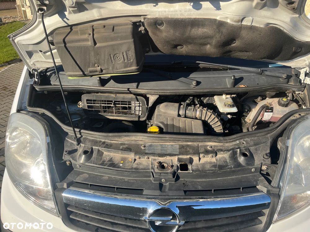 Opel VIVARO - 20