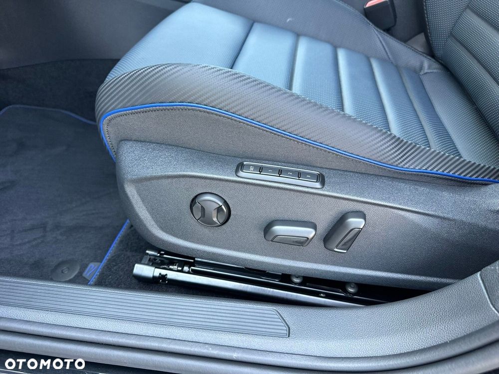 Volkswagen Golf Variant 2.0 TSI 4Motion R - 13