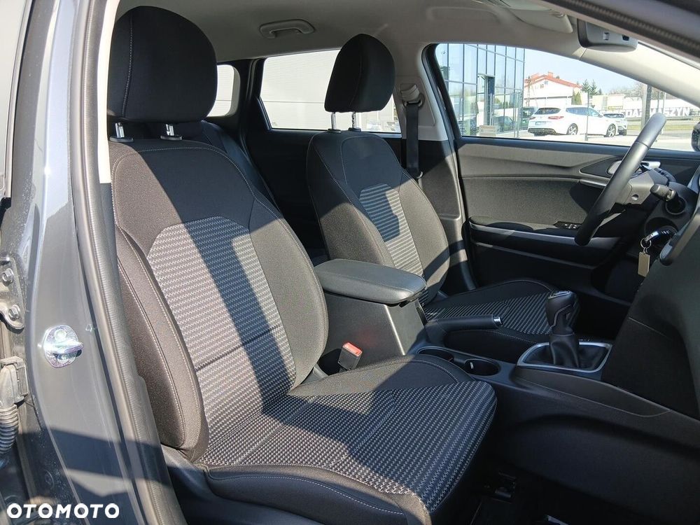 Kia Ceed 1.5 T-GDI M - 25