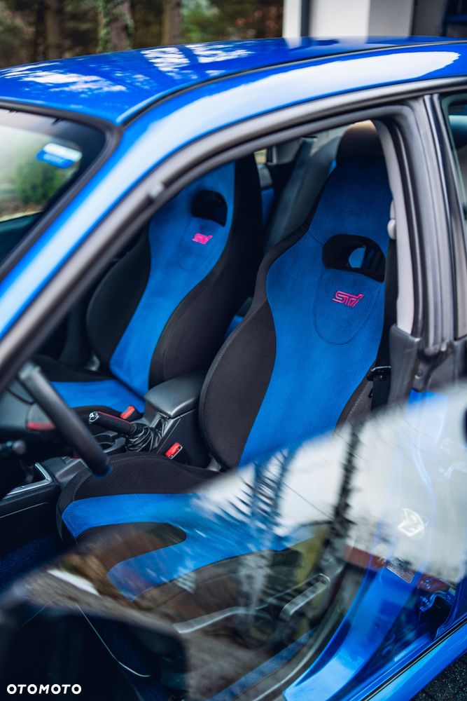 Subaru Impreza 2.0 STI 4x4 - 26