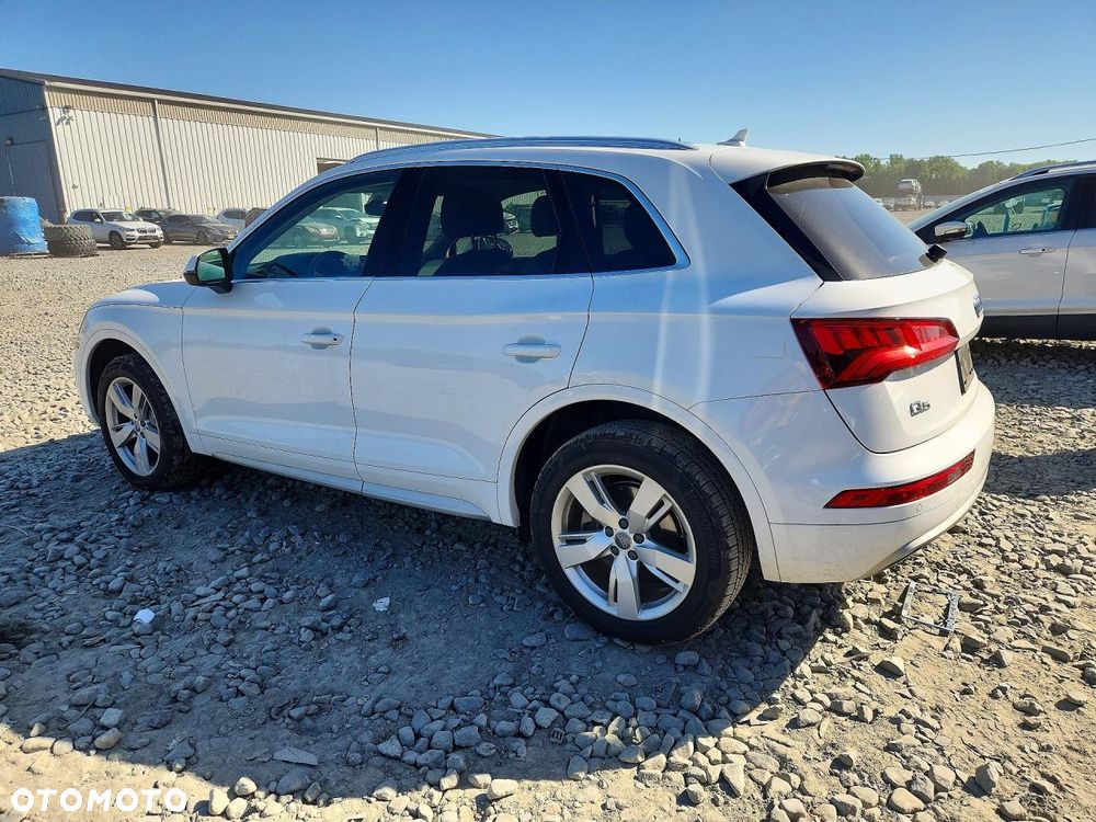 Audi Q5 2.0 TFSI Quattro S tronic design - 3