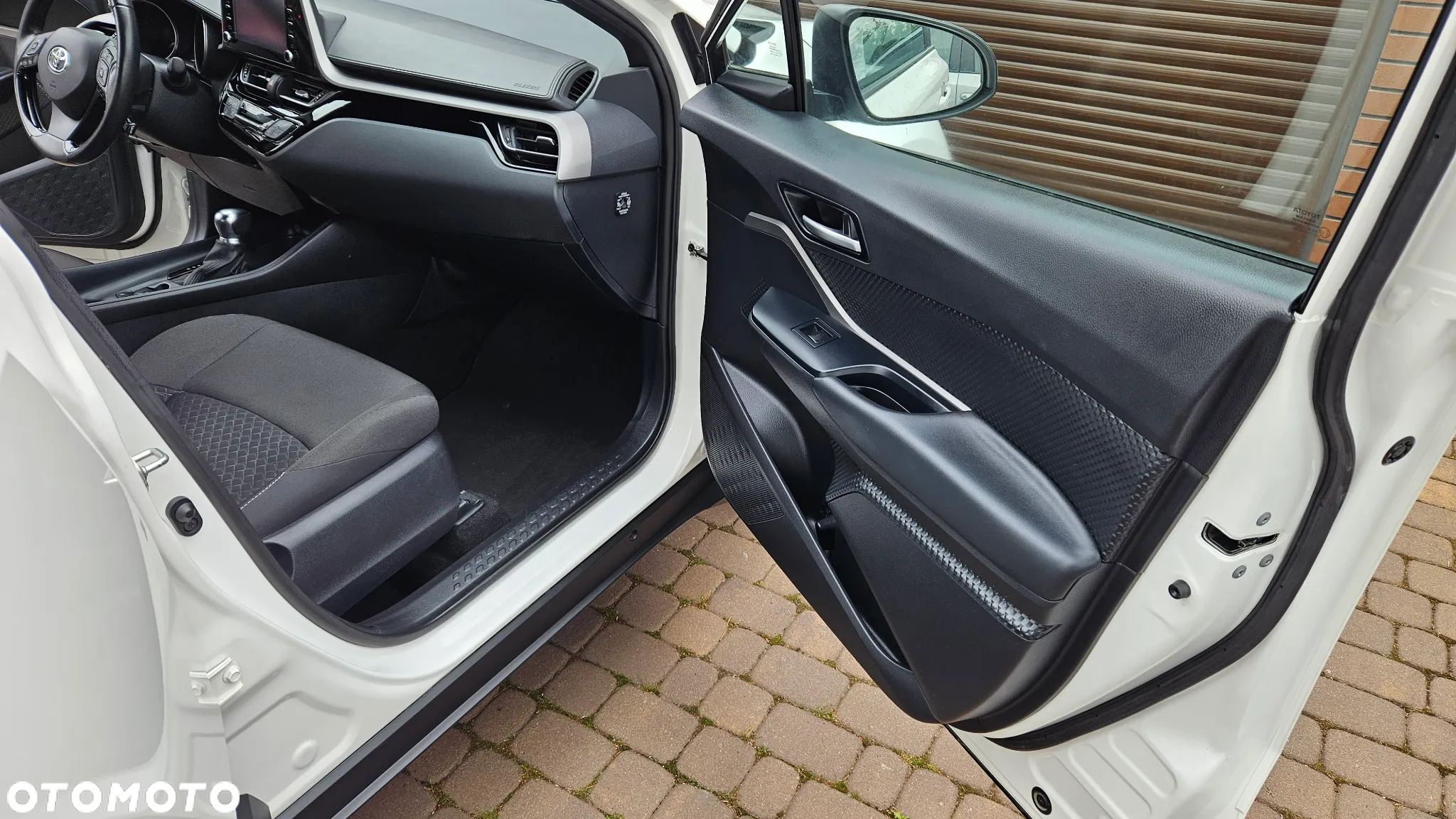Toyota C-HR - 25
