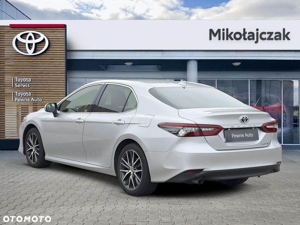 Toyota Camry 2023 photo 4