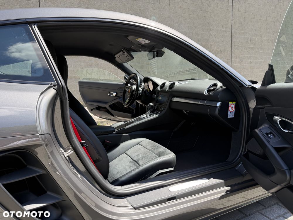 Porsche 718 Cayman PDK - 17