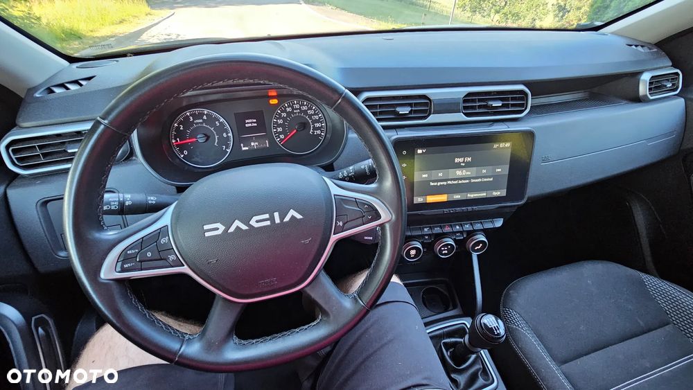 Dacia Duster TCe 100 2WD Celebration - 35