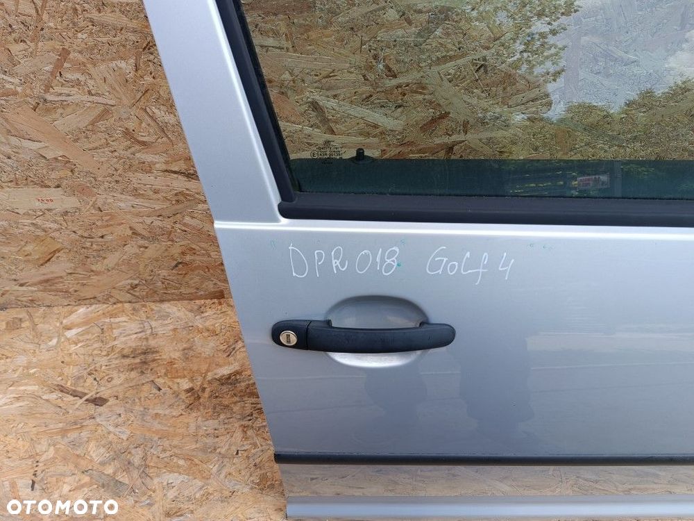 VW GOLF IV 4 DRZWI PRZÓD PRAWY PRAWA KOD LAK - 7