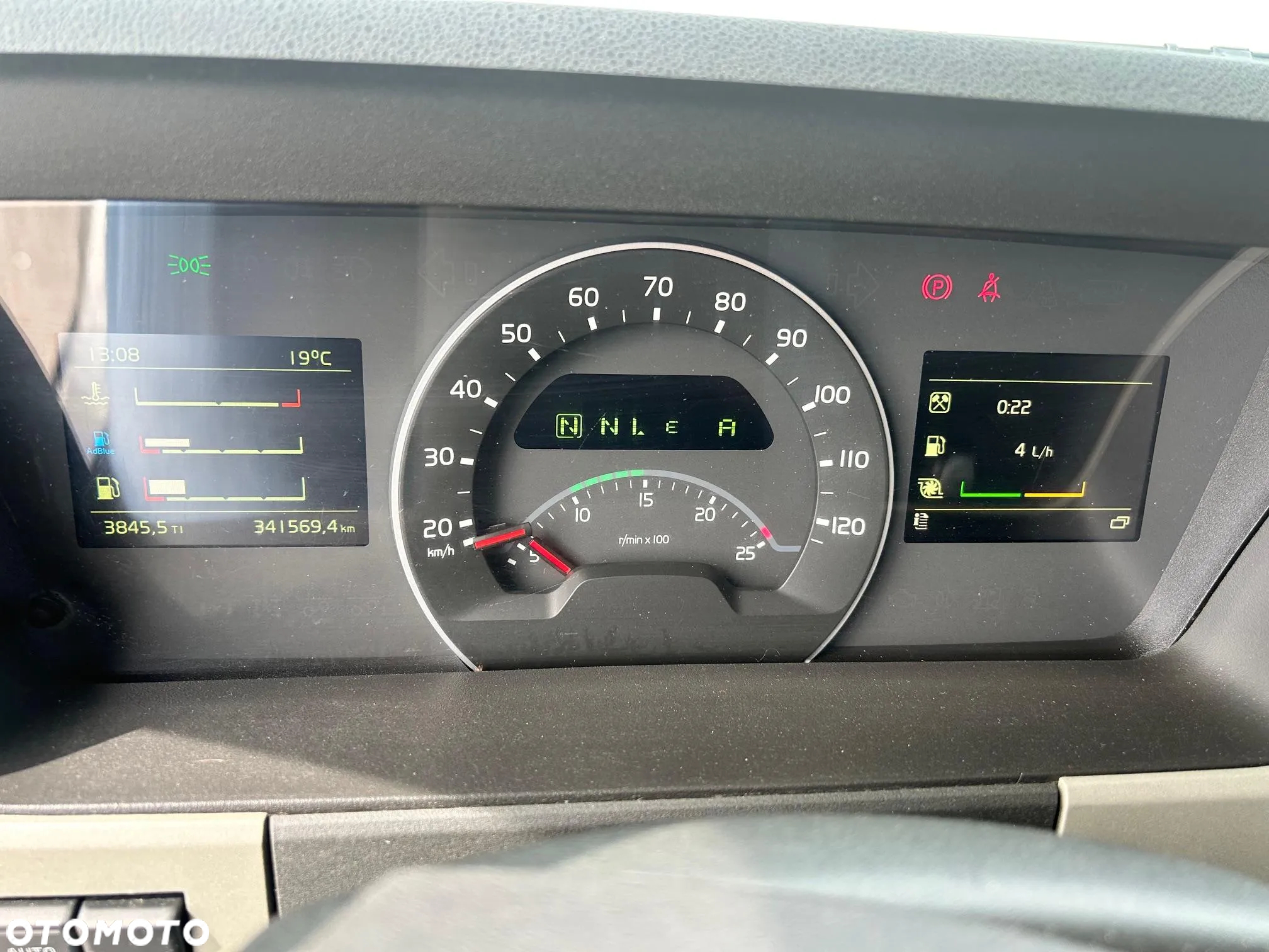 Volvo FM330 - 23