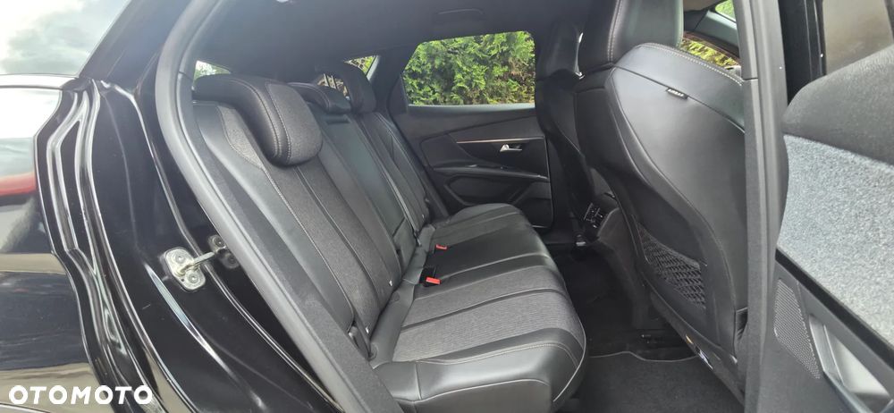 Peugeot 3008 1.5 BlueHDi GT Pack S&S EAT8 - 36