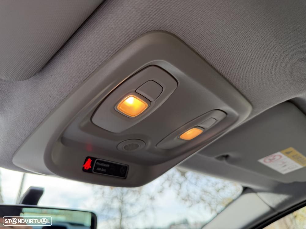 Renault Clio 0.9 TCe Limited - 23