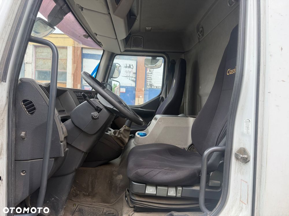 Renault Midlum 270 dxi eev - 9