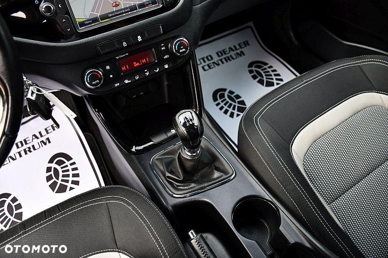 Kia Ceed 1.6 GDI ISG Platinum Edition - 16