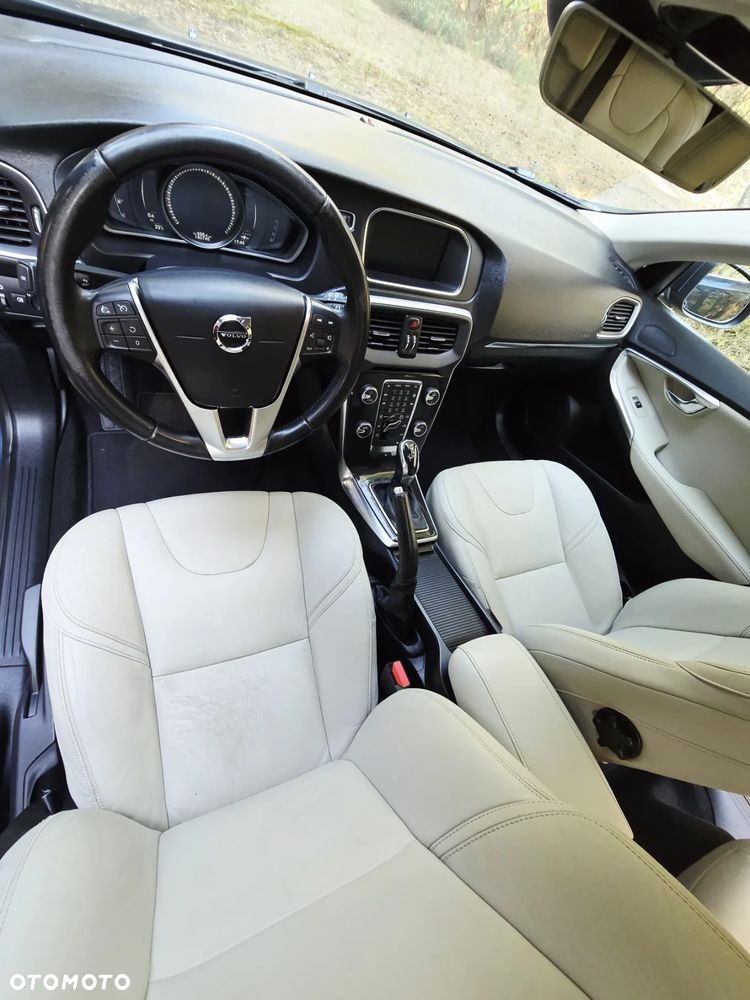 Volvo V40 D2 Drive-E SCR Dynamic Edition - 20