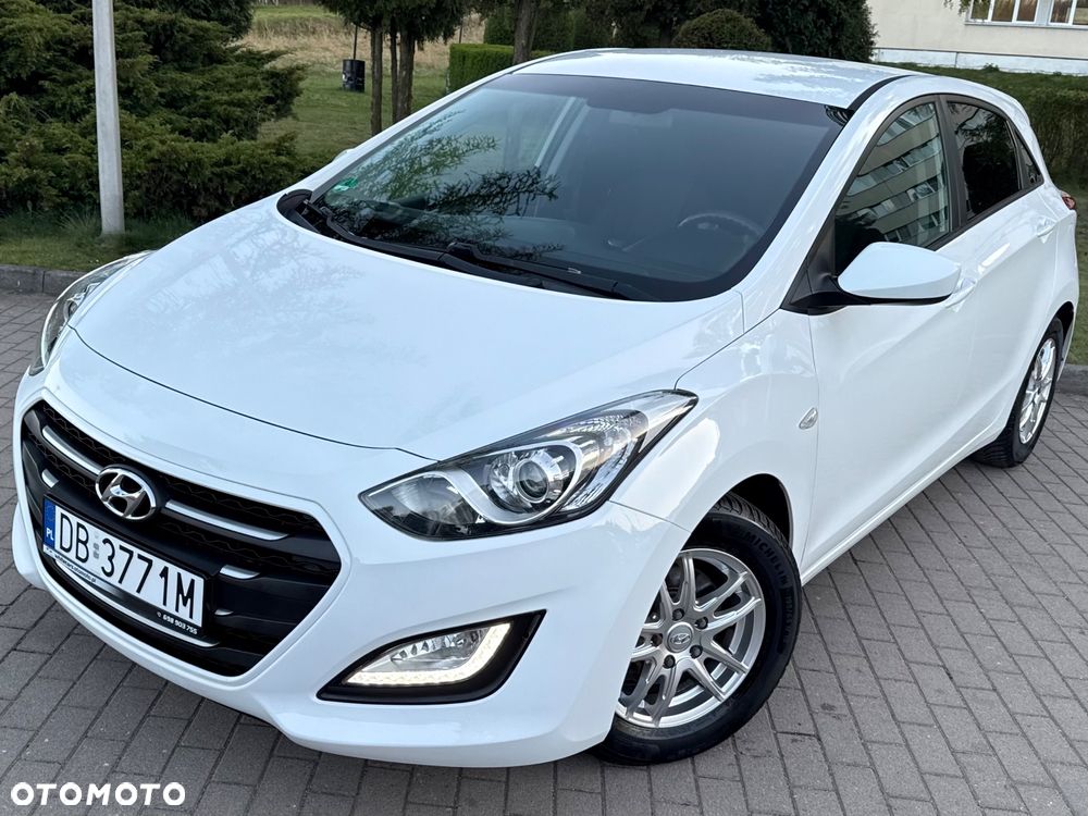 Hyundai i30 blue 1.4 Style - 15