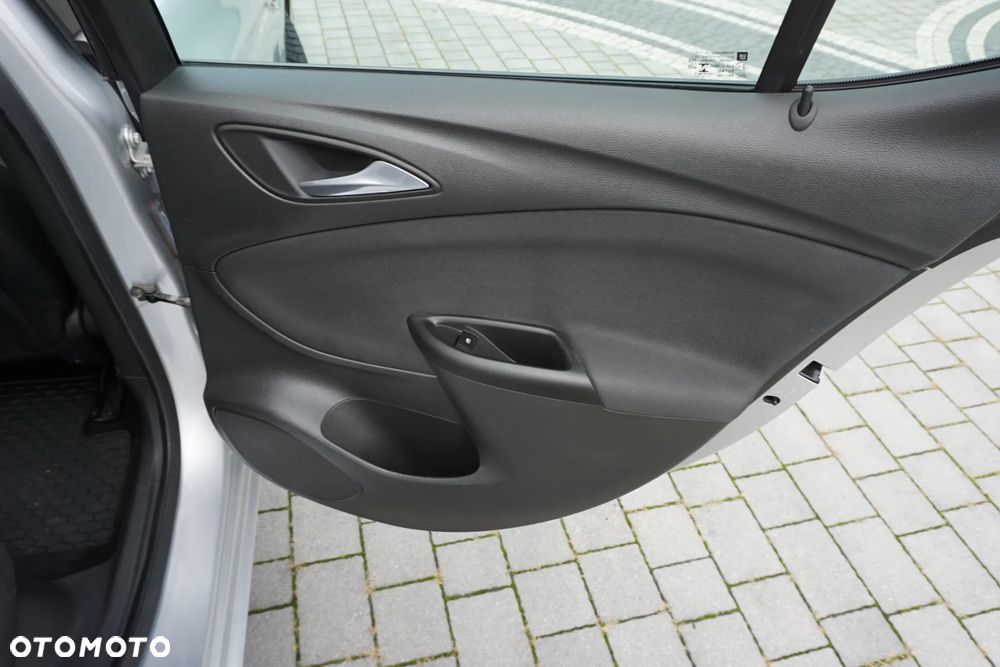 Opel Astra 1.4 T GPF Enjoy S&S - 14