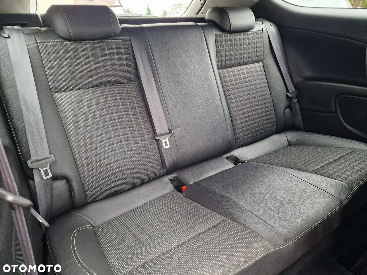 Opel Astra GTC 1.4 Turbo - 23