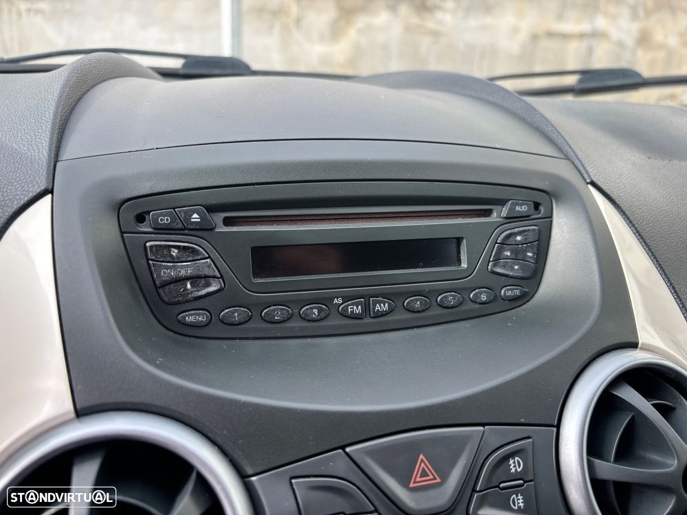 Ford KA 1.2 Titanium X - 30