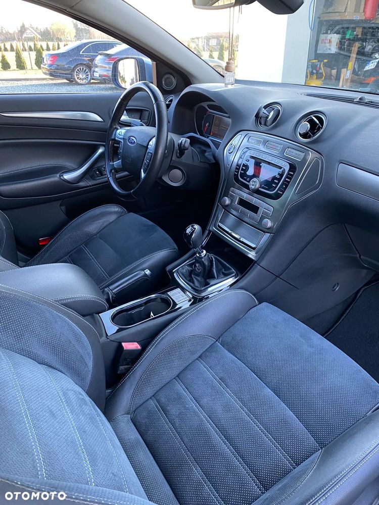 Ford Mondeo 2.0 TDCi Titanium S - 12