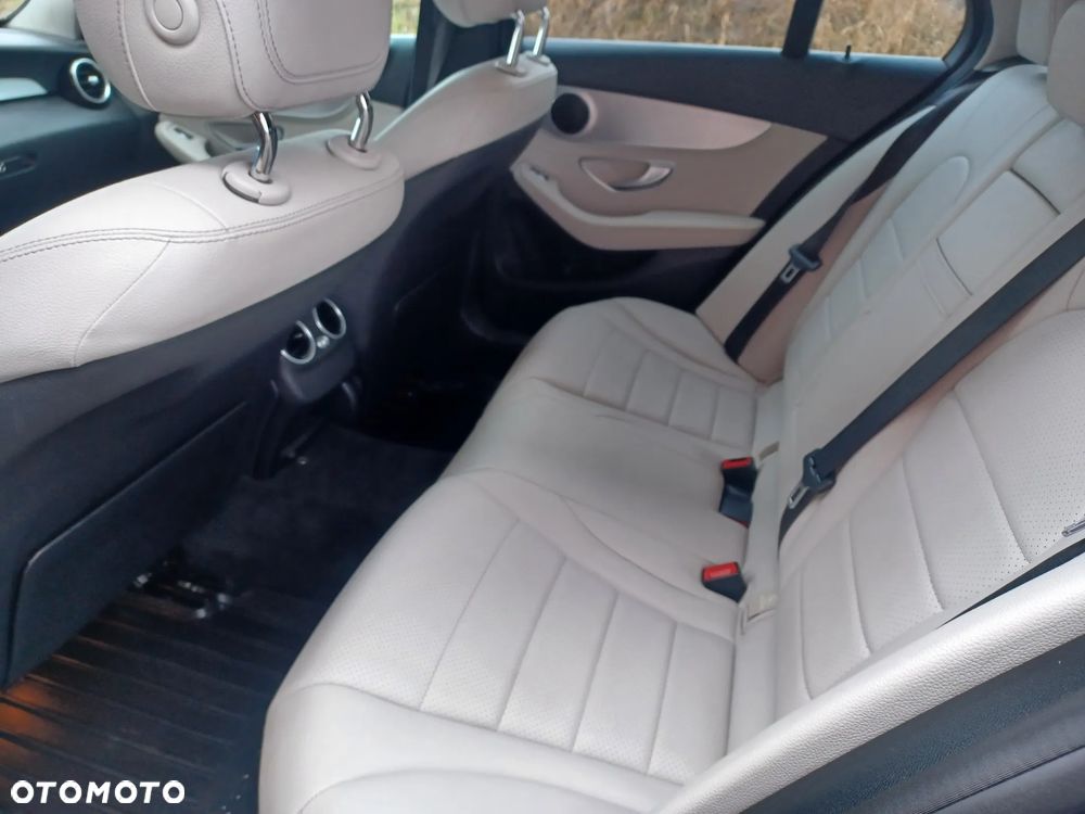 Mercedes-Benz Klasa C 220 (BlueTEC) d 7G-TRONIC - 13