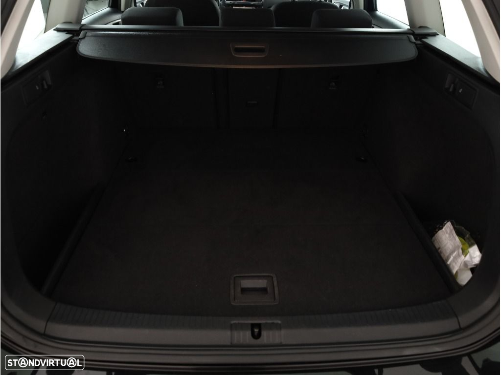VW Golf Variant 1.6 TDi Confortline - 17
