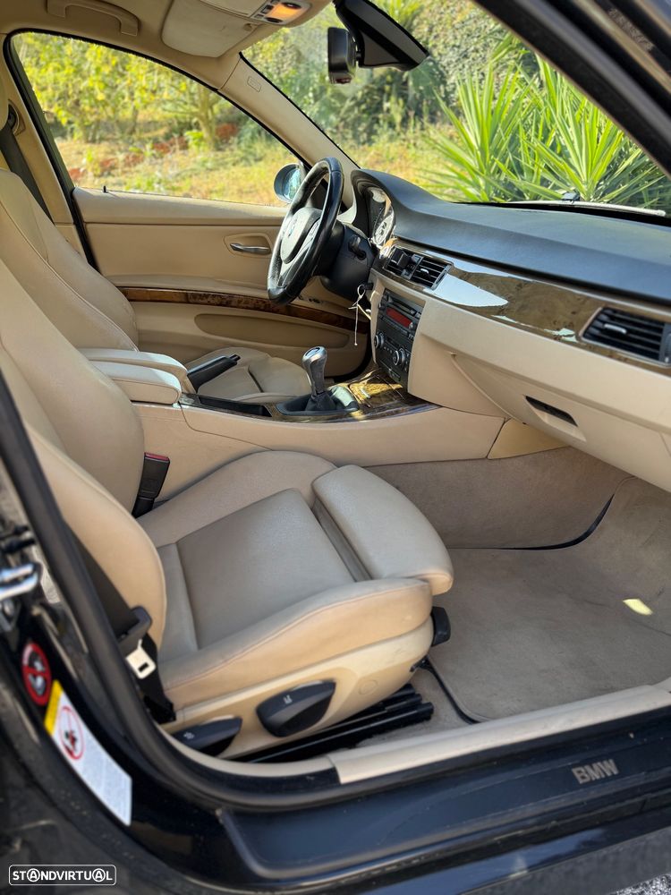BMW 318 d Sport - 9