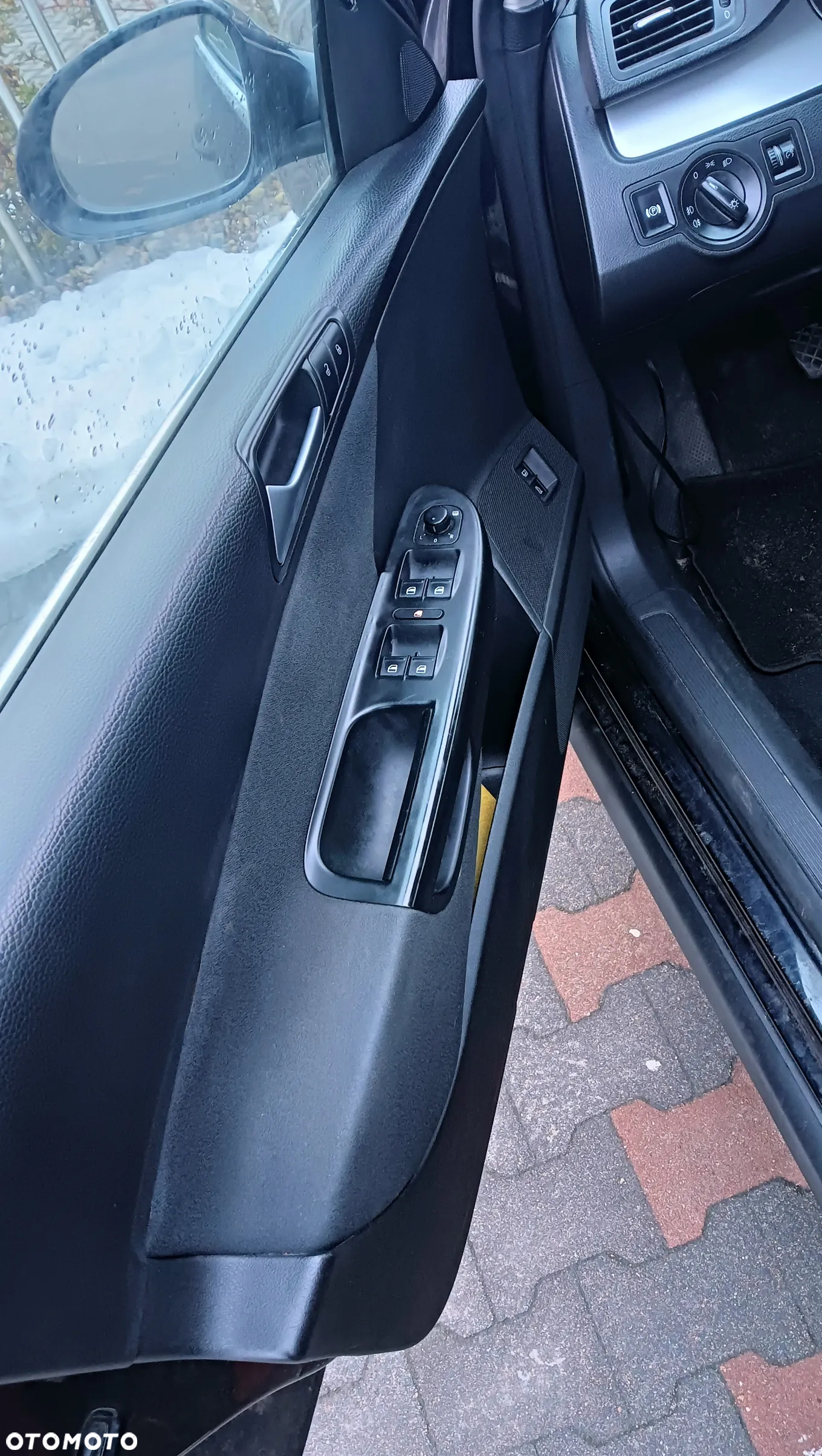 Volkswagen Passat 2.0 TDI Comfortline - 11