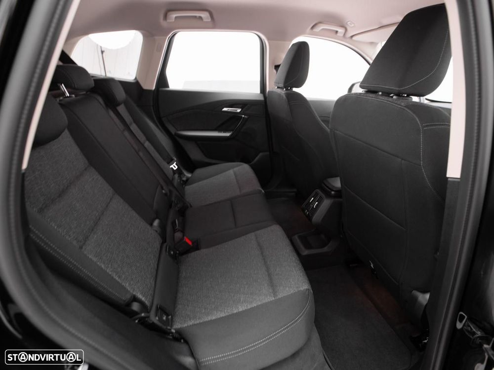BMW iX1 eDrive20 - 11