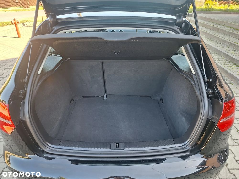Audi A3 Sportback 1.6 Ambiente - 13