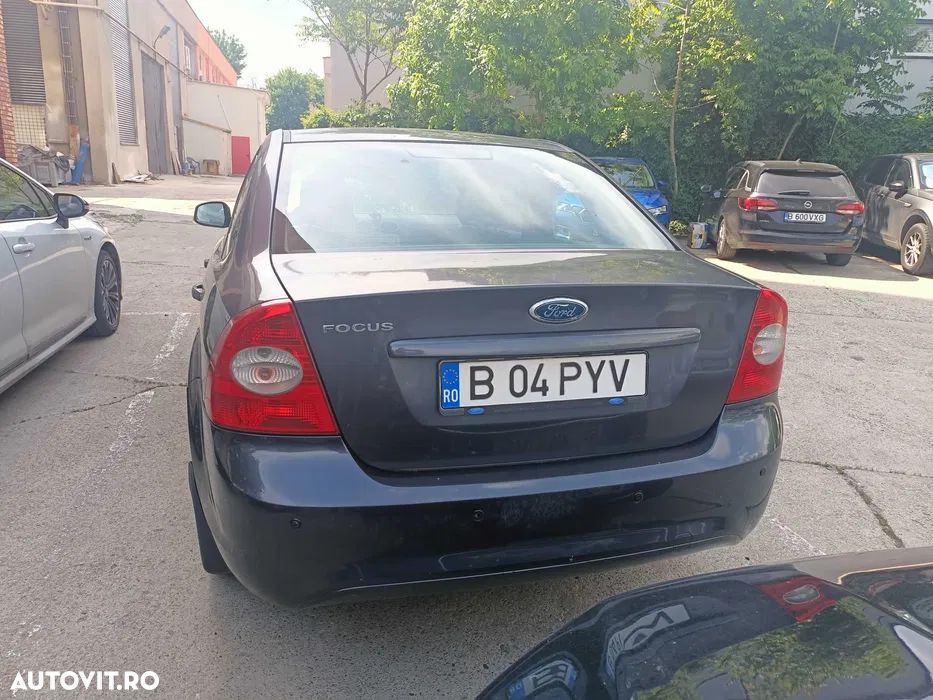 Ford Focus - 7