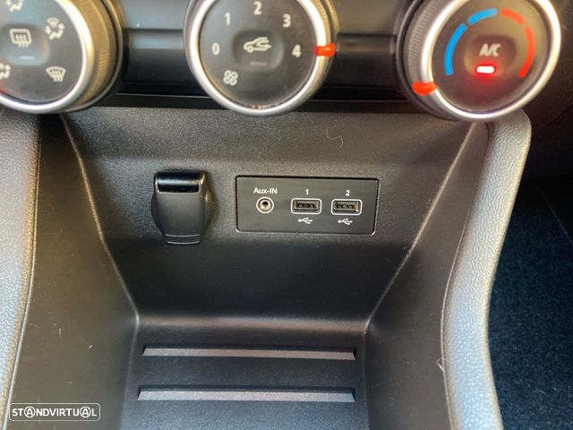 Renault Clio TCe 100 INTENS - 25