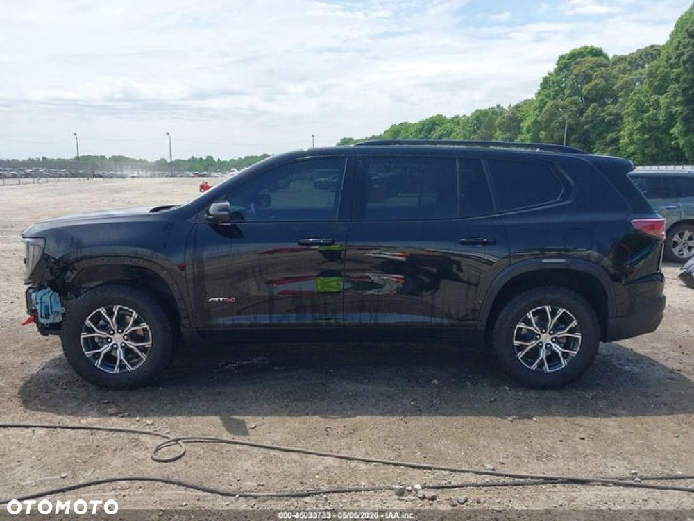 GMC Acadia - 2