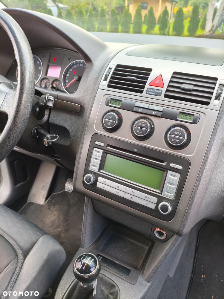Volkswagen Touran 1.6 Trendline - 8