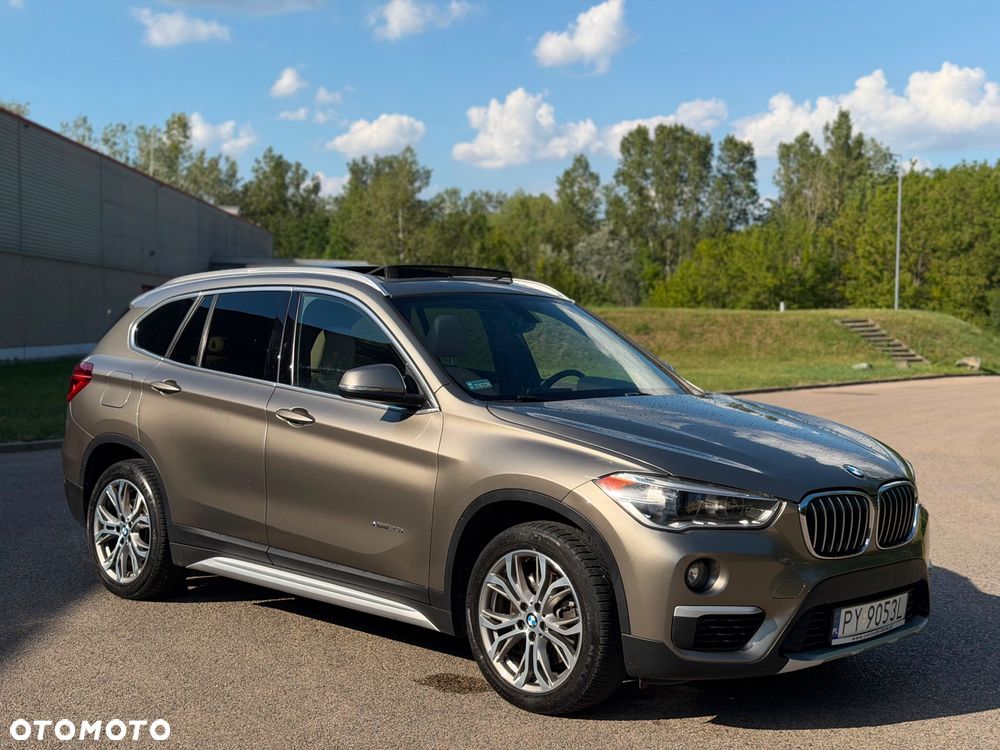 BMW X1 xDrive28i Sport Line - 1