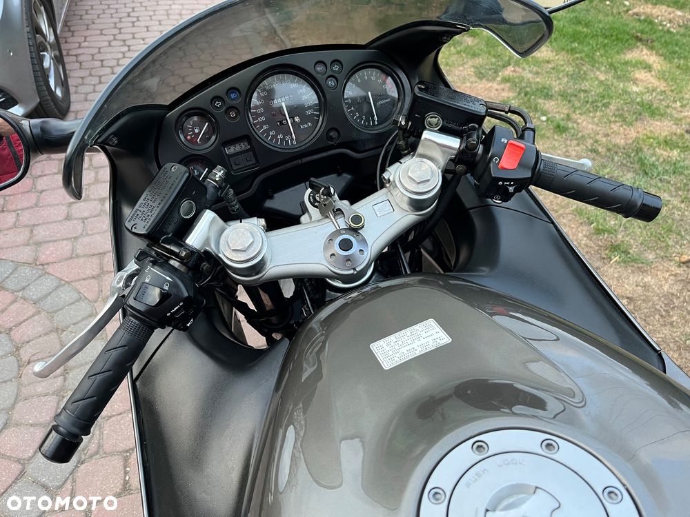 Honda CBR - 33