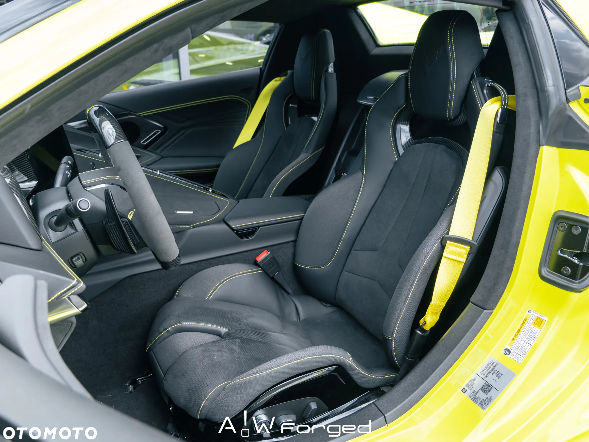Chevrolet Corvette - 24