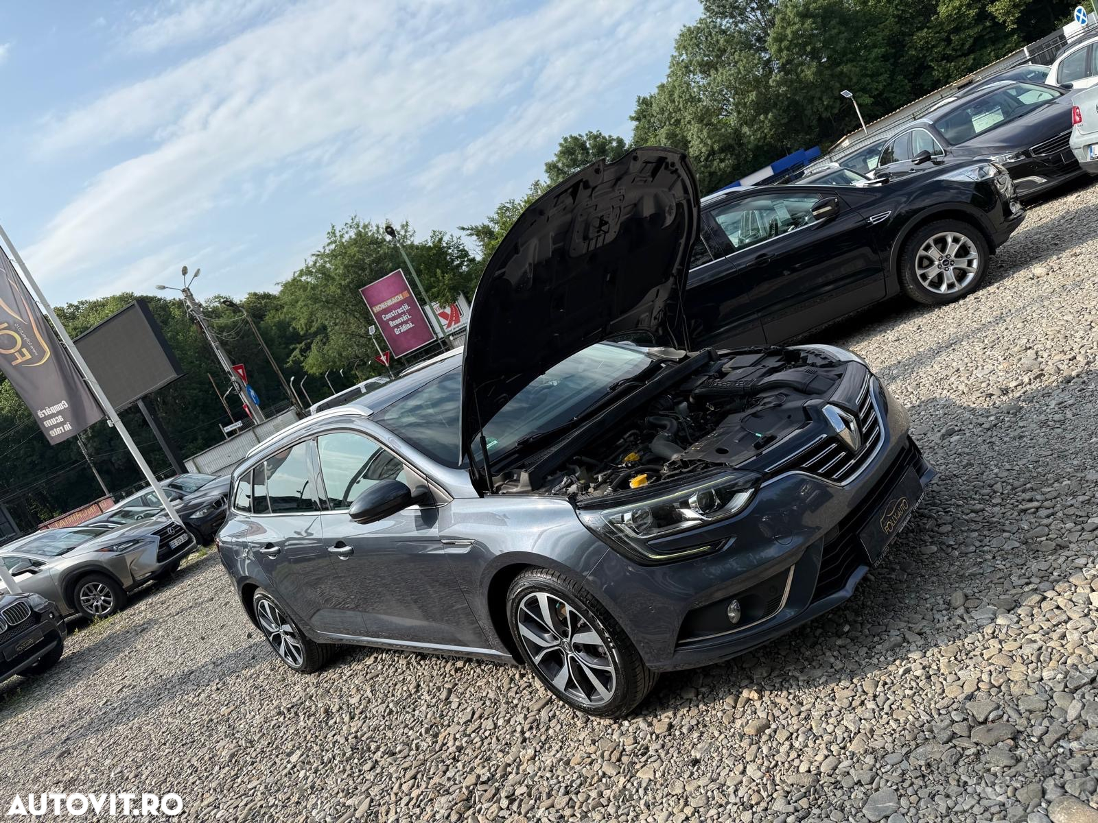 Renault Megane Grandtour ENERGY TCe 130 BOSE EDITION - 39