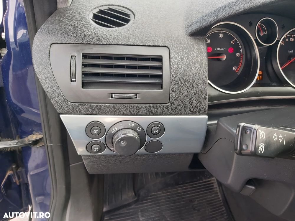 Opel Astra - 8
