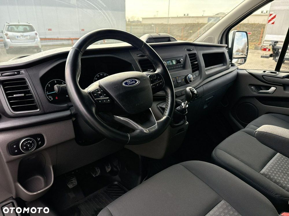 Ford Transit Custom - 13