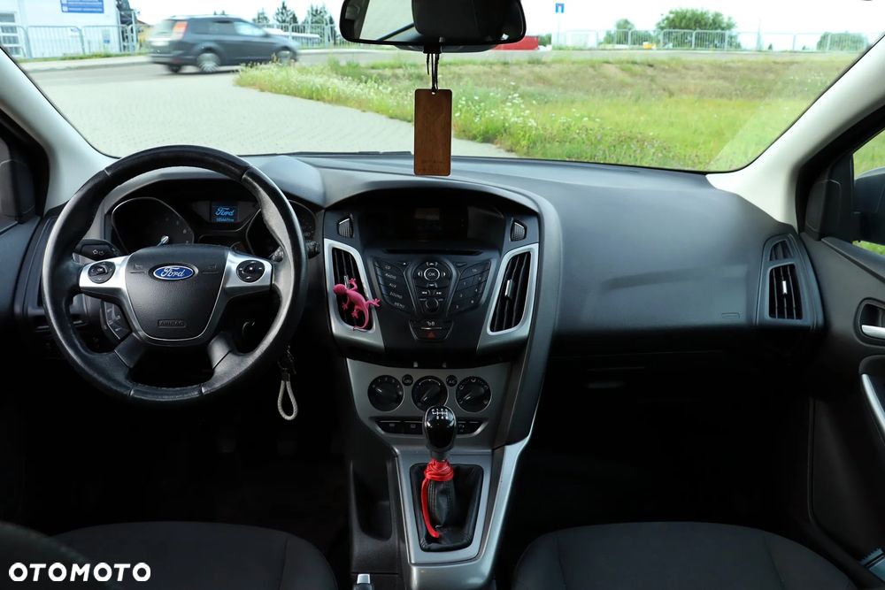 Ford Focus 1.0 EcoBoost Titanium - 12