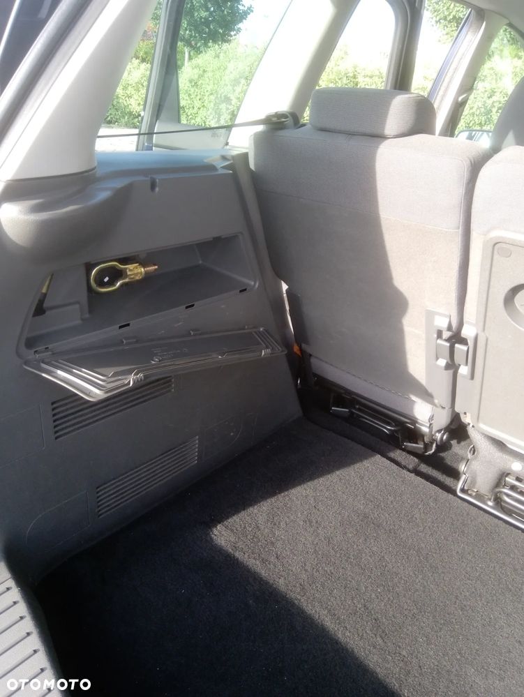 Ford Focus C-Max - 35