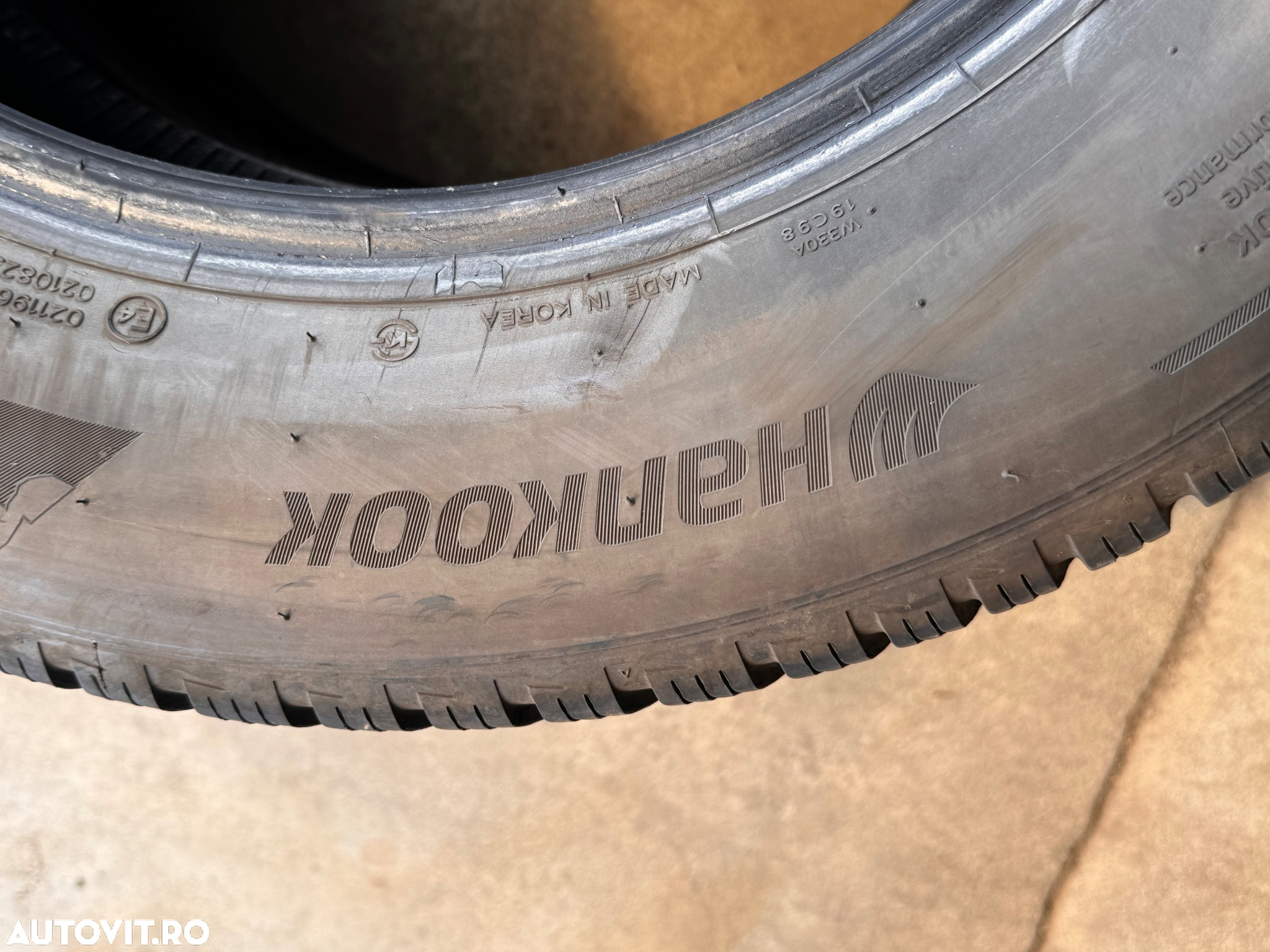 Vând 4 anvelope 215/65/17 hankook de iarnă ca noi - 6
